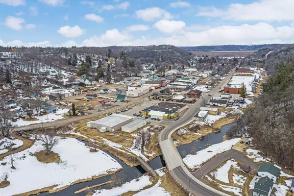 S233 Mckay AVE, Spring Valley Twp, WI 54767