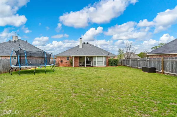 401 Heritage Drive, Bossier City, LA 71112