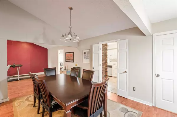 10101 Cimmaron Trail, Dallas, TX 75243