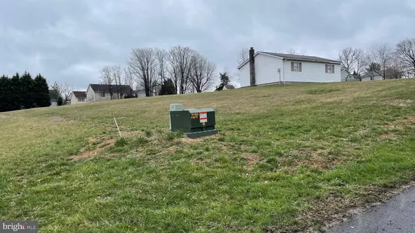 BUMBLE BEE LANE, Martinsburg, WV 25404