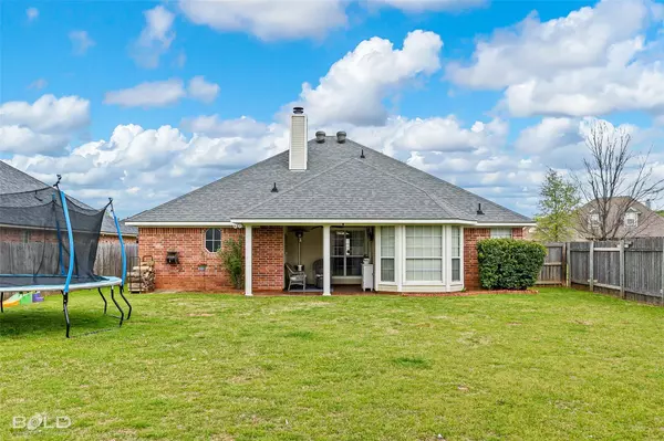 401 Heritage Drive, Bossier City, LA 71112