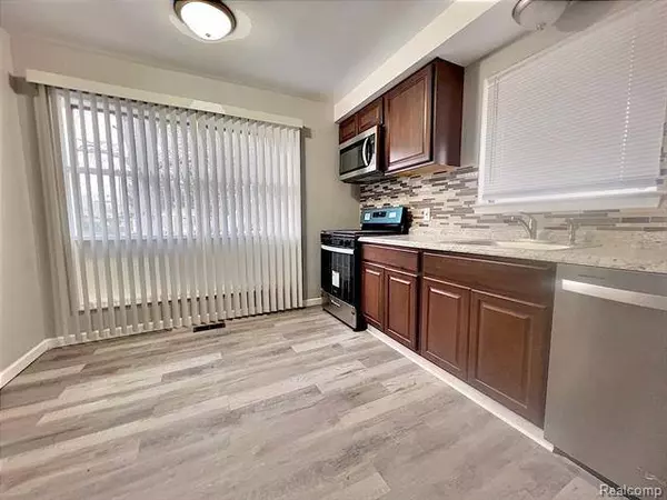 20945 MARY Street, Taylor, MI 48180