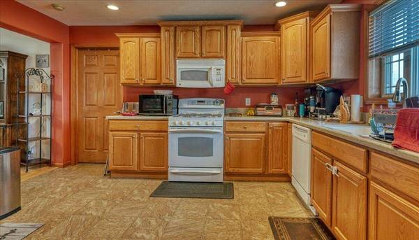 1061 Hanson, Sparta, WI 54656