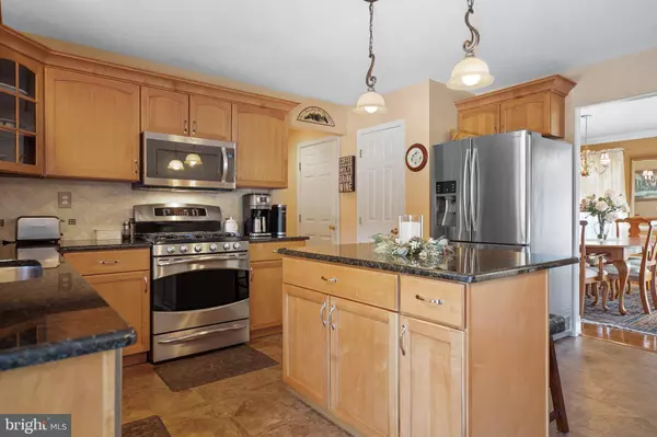 841 LONGWOOD DR, Vineland, NJ 08361