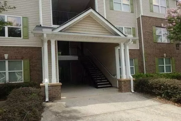 7204 Fairington Ridge CIR, Lithonia, GA 30038