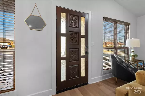 1808 SW D Street, Bentonville, AR 72712