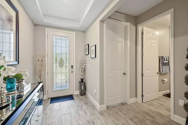 714 OAKS SHORES RD, Leesburg, FL 34748