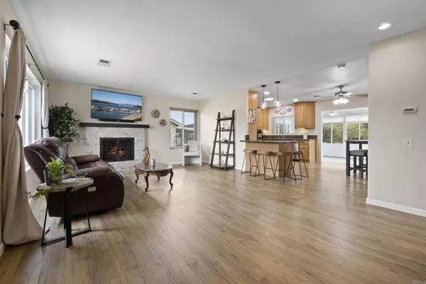 9925 Delphi ST, Santee, CA 92071