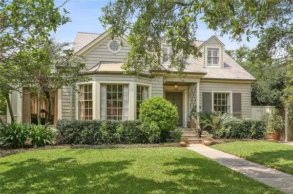 4258 VENDOME PL, New Orleans, LA 70125
