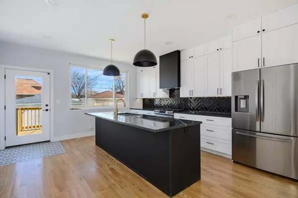 2525 W Lexington ST, Chicago, IL 60612