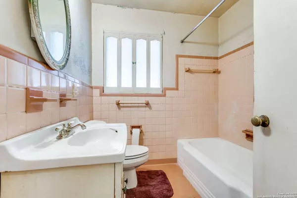 418 COSGROVE ST, San Antonio, TX 78210-5437