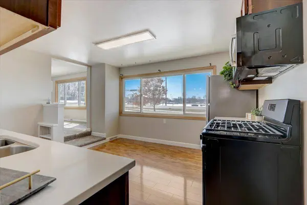 915 Northdale BLVD NW, Coon Rapids, MN 55448