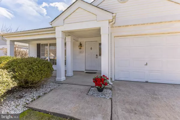 47 NEWBURY DR, Southampton, NJ 08088