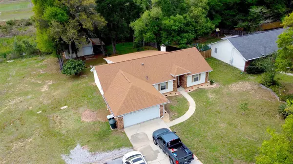 6745 Community Dr, Pensacola, FL 32526