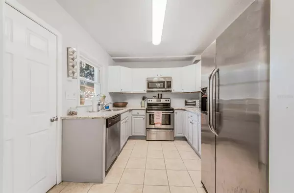 305 S LAKEWOOD DR, Orlando, FL 32803