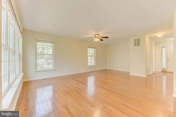 171 THUNDERBIRD DR, Lusby, MD 20657