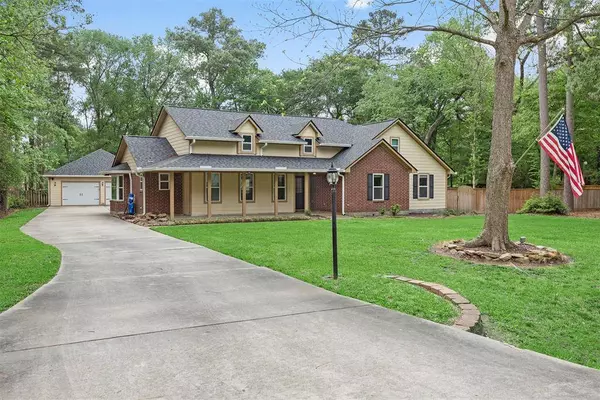 2402 Pebblebrook CIR, Conroe, TX 77384