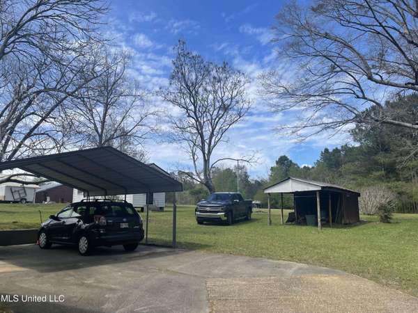 324 W Jackson Rd Road, Union, MS 39365