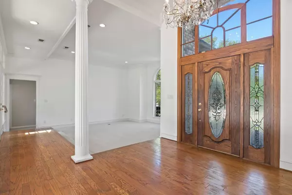 210 Turnberry Circle, Mount Pleasant, TX 75455