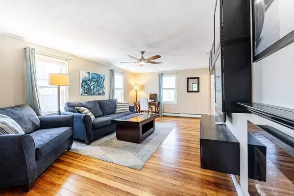 3 Orchard St, Tewksbury, MA 01876