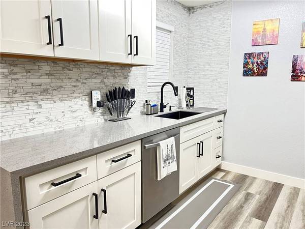 2300 E Silverado Ranch Boulevard #2144, Las Vegas, NV 89183