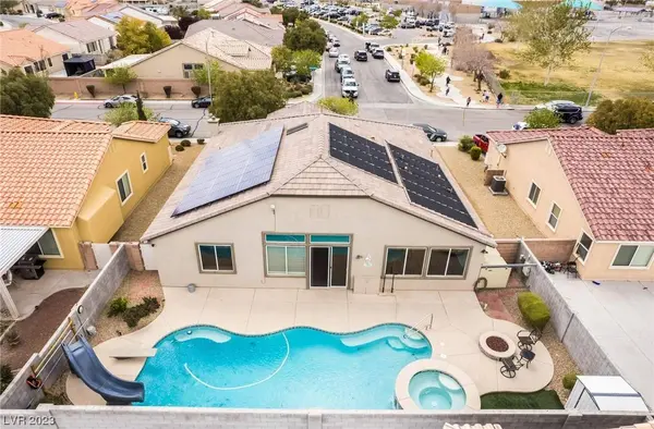 5916 Soaring Bluff Street, North Las Vegas, NV 89031