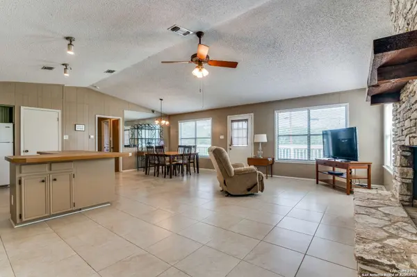 800 BARBARA DR, Canyon Lake, TX 78133-5213