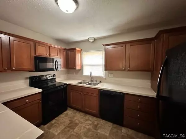 1940 S Mooring DR, Inverness, FL 34450