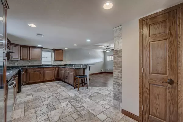 1027 12th Street, Rapid City, SD 57701