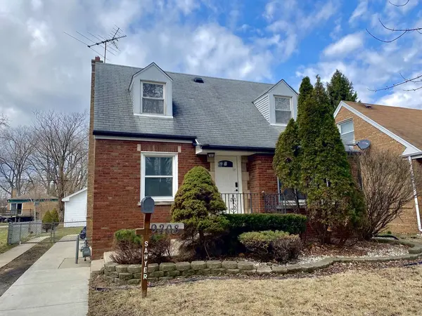 9208 S Sawyer Avenue, Evergreen Park, IL 60805