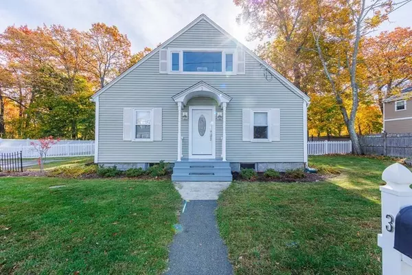 3 Orchard St, Tewksbury, MA 01876