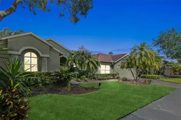 10511 CASTLEFORD WAY, Tampa, FL 33626