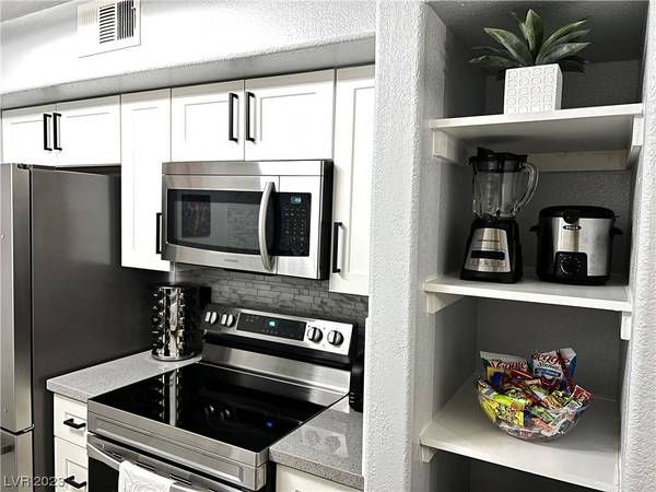 2300 E Silverado Ranch Boulevard #2144, Las Vegas, NV 89183