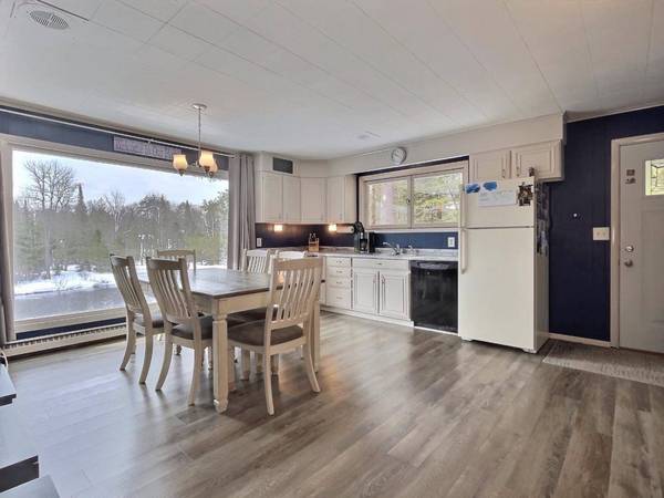 5917 HWY 70, Eagle River, WI 54521