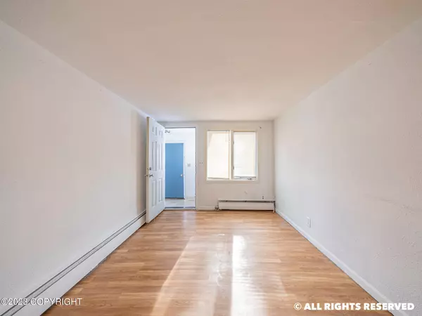 4703 Kenai AVE, Anchorage, AK 99508