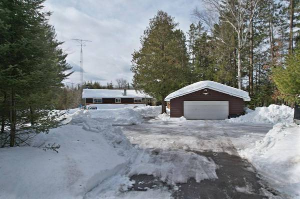 5917 HWY 70, Eagle River, WI 54521