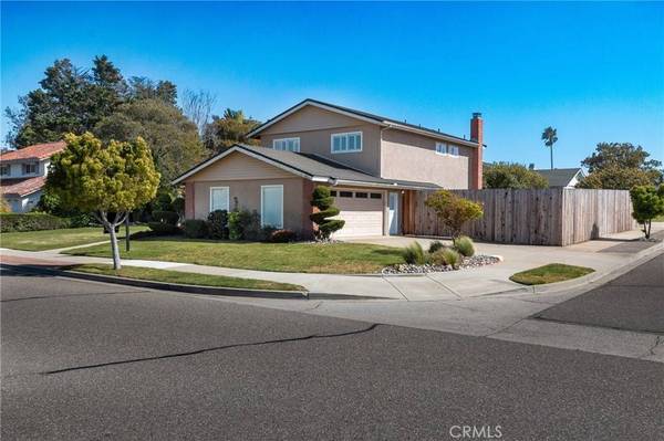 900 Amethyst DR, Santa Maria, CA 93455