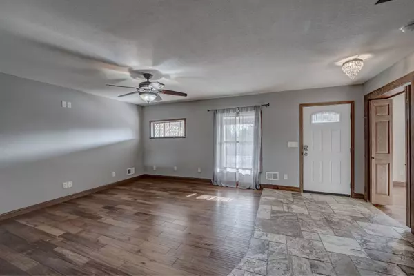 1027 12th Street, Rapid City, SD 57701