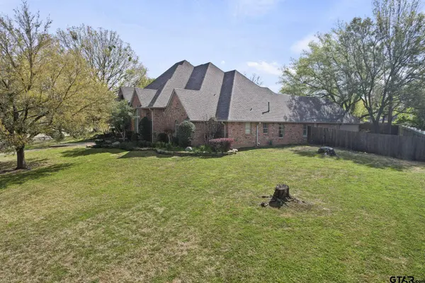 210 Turnberry Circle, Mt Pleasant, TX 75455