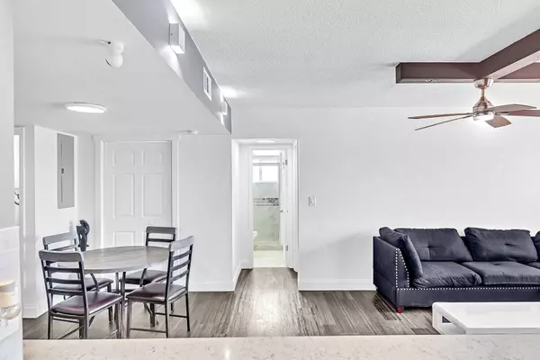 1060 Crystal Lake DR 203, Deerfield Beach, FL 33064