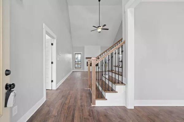 204 Sherlock Dr, Clarksville, TN 37043