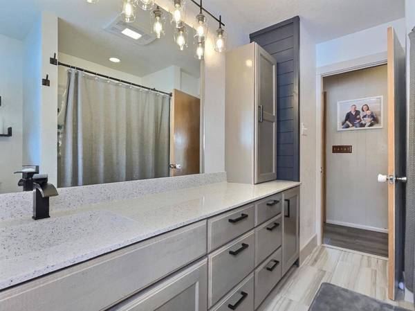 5917 HWY 70, Eagle River, WI 54521