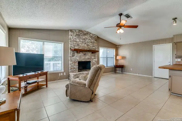 800 BARBARA DR, Canyon Lake, TX 78133-5213