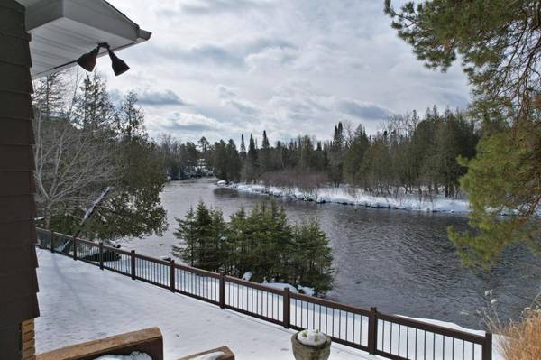 5917 HWY 70, Eagle River, WI 54521