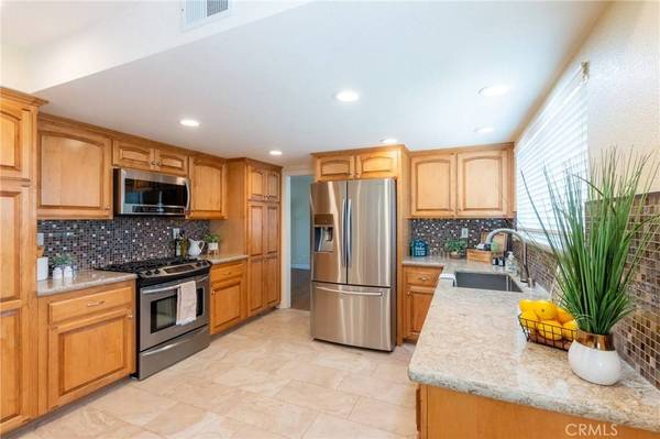 900 Amethyst DR, Santa Maria, CA 93455