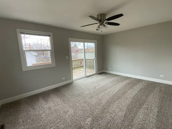 9208 S Sawyer Avenue, Evergreen Park, IL 60805