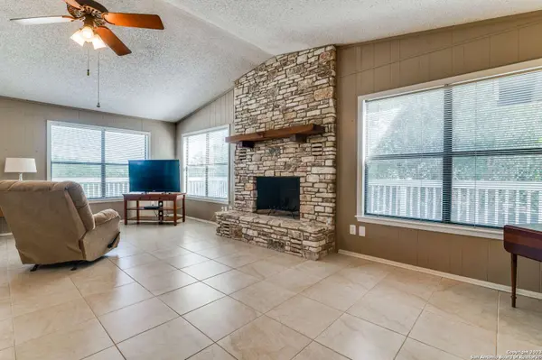 800 BARBARA DR, Canyon Lake, TX 78133-5213