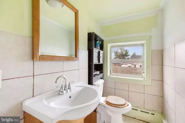 10 ROSELAWN AVE, Wilmington, DE 19805