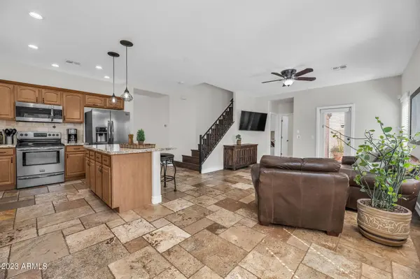 1703 W AMBERWOOD Drive, Phoenix, AZ 85045