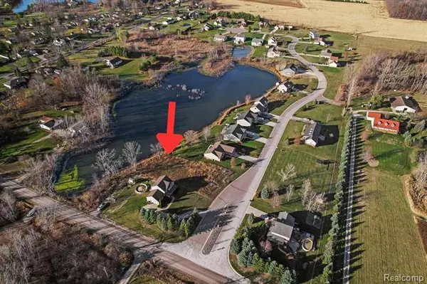 10538 PINE VALLEY Drive, Grand Blanc, MI 48439